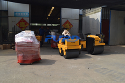 福瑞得機(jī)械手扶雙輪壓路機(jī)，手扶單輪壓路機(jī)，座駕壓路機(jī)及時(shí)包裝發(fā)貨