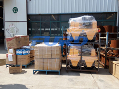 福瑞得今日發(fā)貨：外貿(mào)出口壓路機20臺；國內(nèi)訂購一臺激光整平機，13臺壓路機