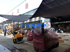 福瑞得機(jī)械微動(dòng)態(tài)--座駕壓路機(jī)、手扶壓路機(jī)、灌縫機(jī)包裝發(fā)貨