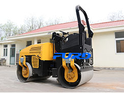 如何根據(jù)施工環(huán)境選擇合適的小型壓路機(jī)？