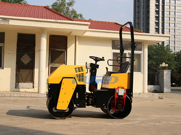 關(guān)于小型壓路機(jī)變速箱的保養(yǎng)知識(shí)你知道多少？