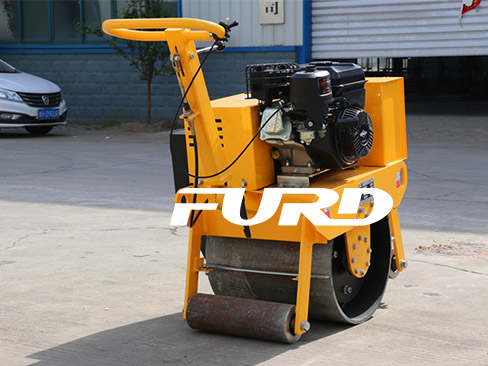 座駕壓路機(jī)的保養(yǎng)細(xì)則是什么呢？